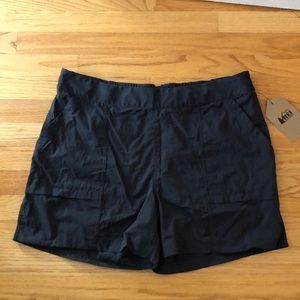 REI women’s hiking shorts NWT